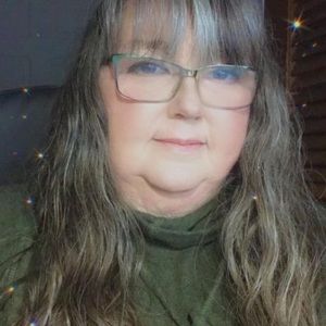 Meet your Posher, Carolyn